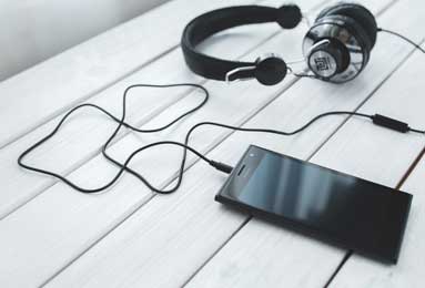 西甲：皇马VS贝蒂斯，姆巴佩缺席，贝蒂斯残阵，维尼修斯单挑安东尼，鹿死谁手？剧本杀！